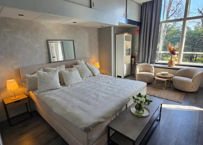 Hart Bed & Breakfast Warder