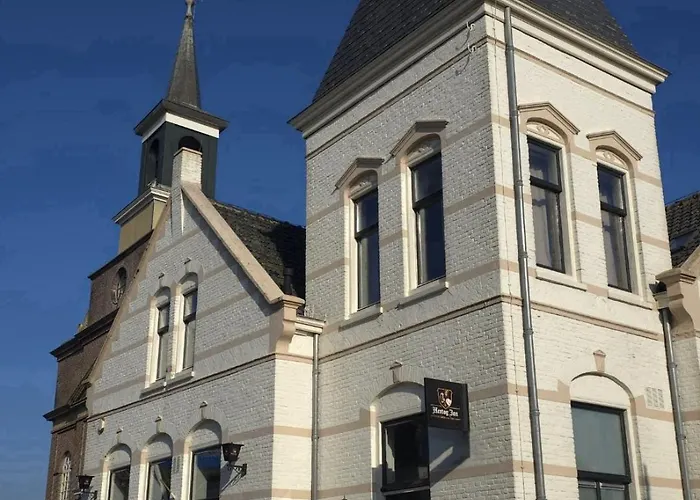 Hart Bed & Breakfast 3*